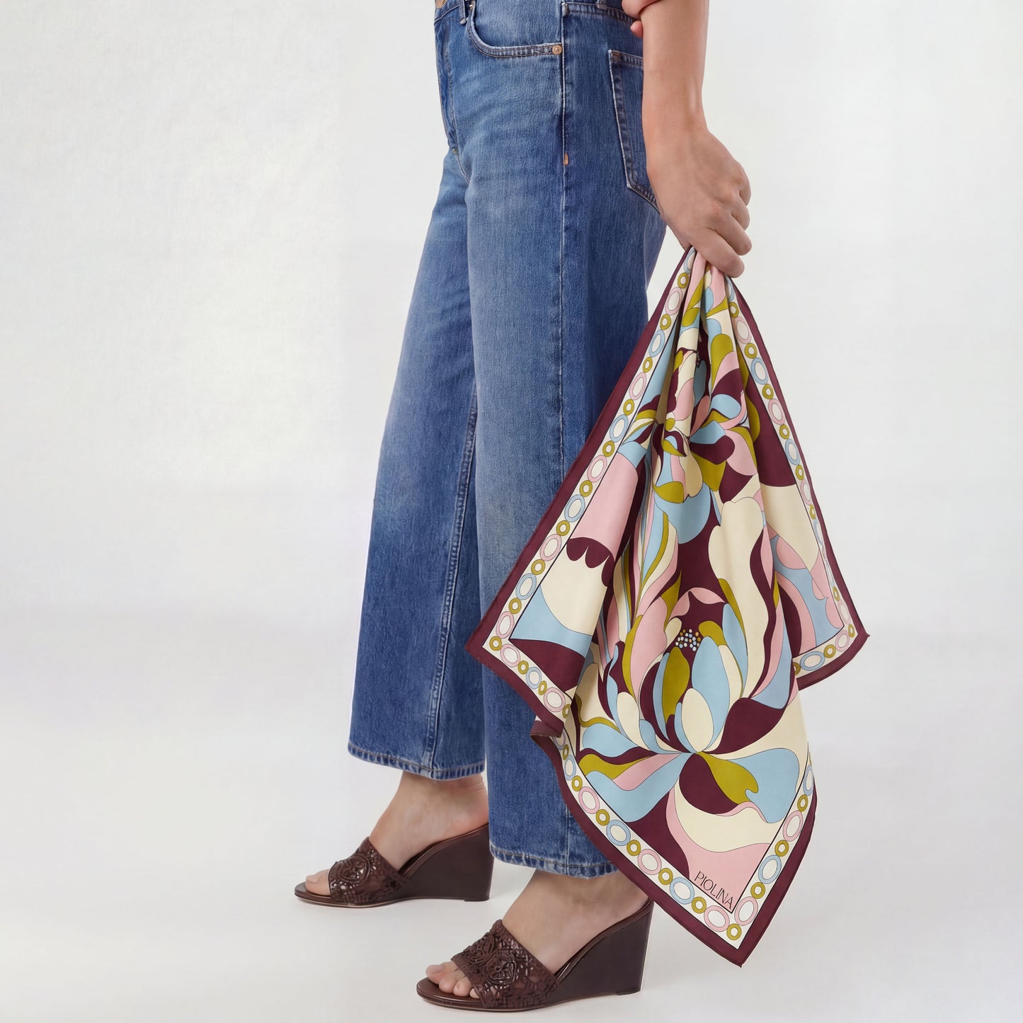 Limited Drop: The Magnetic SilkSnap Scarf